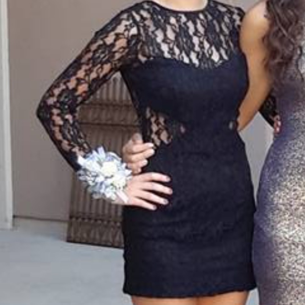 Black long sleeve lace dress